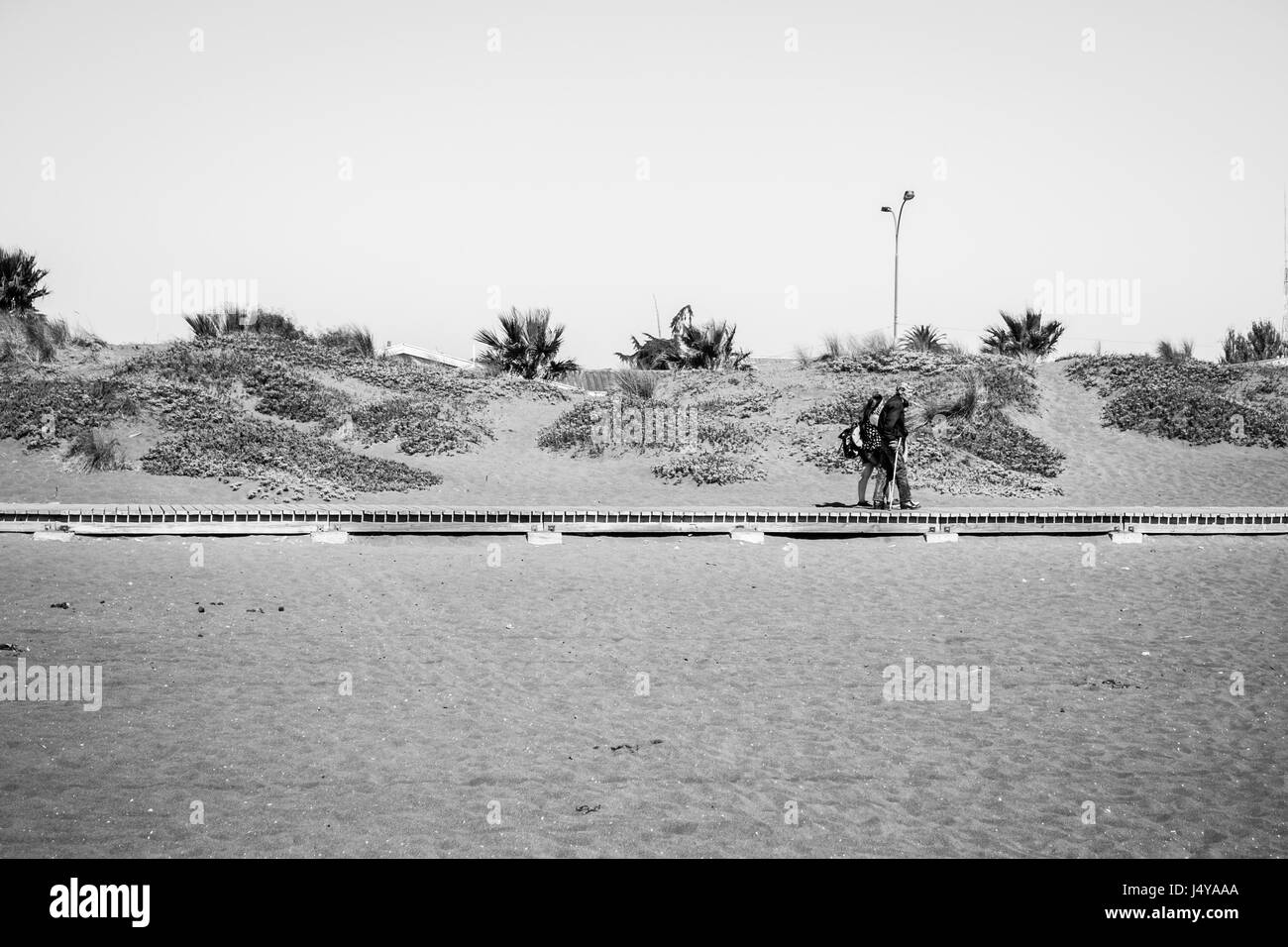 L' affichage d'un sentier en bois à la plage Banque D'Images