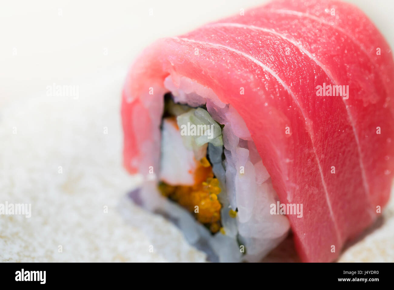 Sushi de thon avec mise au point sélective Banque D'Images