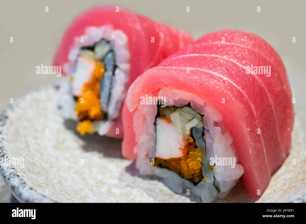 Sushi de thon avec mise au point sélective Banque D'Images