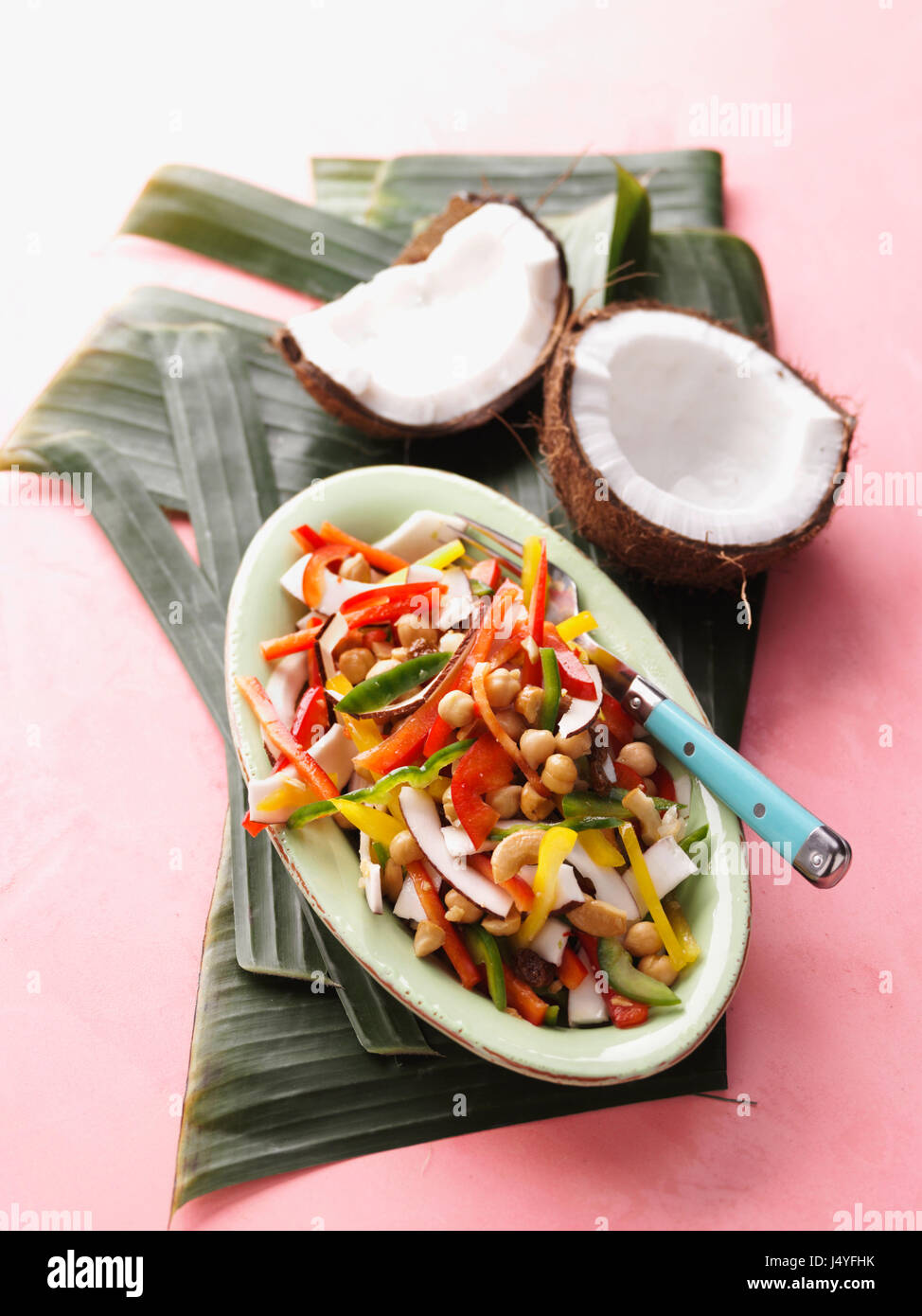 Salade de pois chiches à la noix de coco Rasta (Salade) Banque D'Images