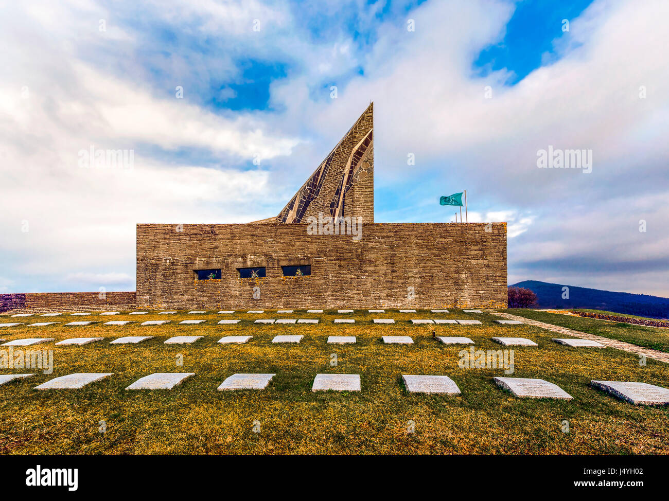 Le cimetière militaire de Futa germaniques, monument au sommet de la montagne. Le cimetière conserve les vestiges de 34 000 soldats allemands tombés pendant la guerre. Banque D'Images