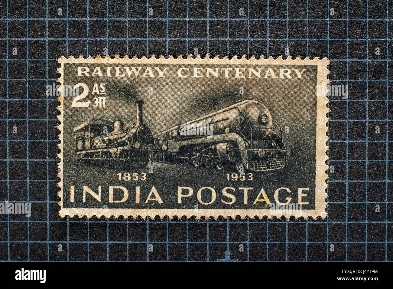 Timbre vintage 2 anna du centenaire des chemins de fer indiens, affranchissement indien, 1853 1953, Inde, Asie, vieux timbre Banque D'Images