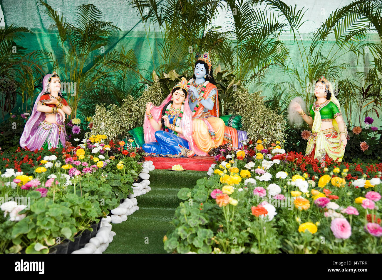 Radha Krishna statue, prem mandir, Mathura, Uttar Pradesh, Inde, Asie Banque D'Images