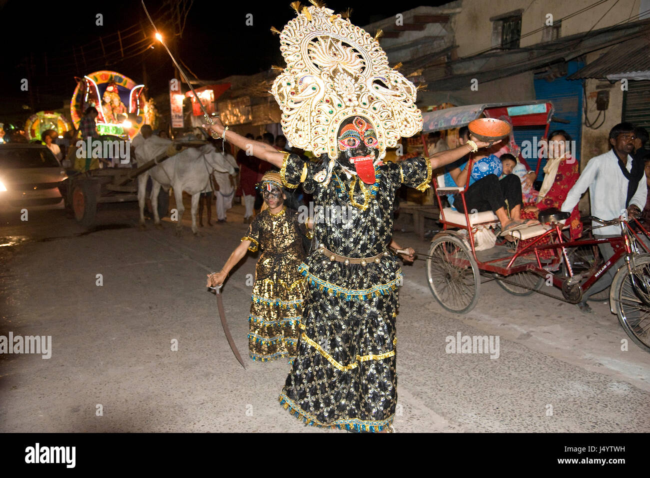 L'homme s'habiller comme la déesse Kali, Mathura, Uttar Pradesh, Inde, Asie Banque D'Images