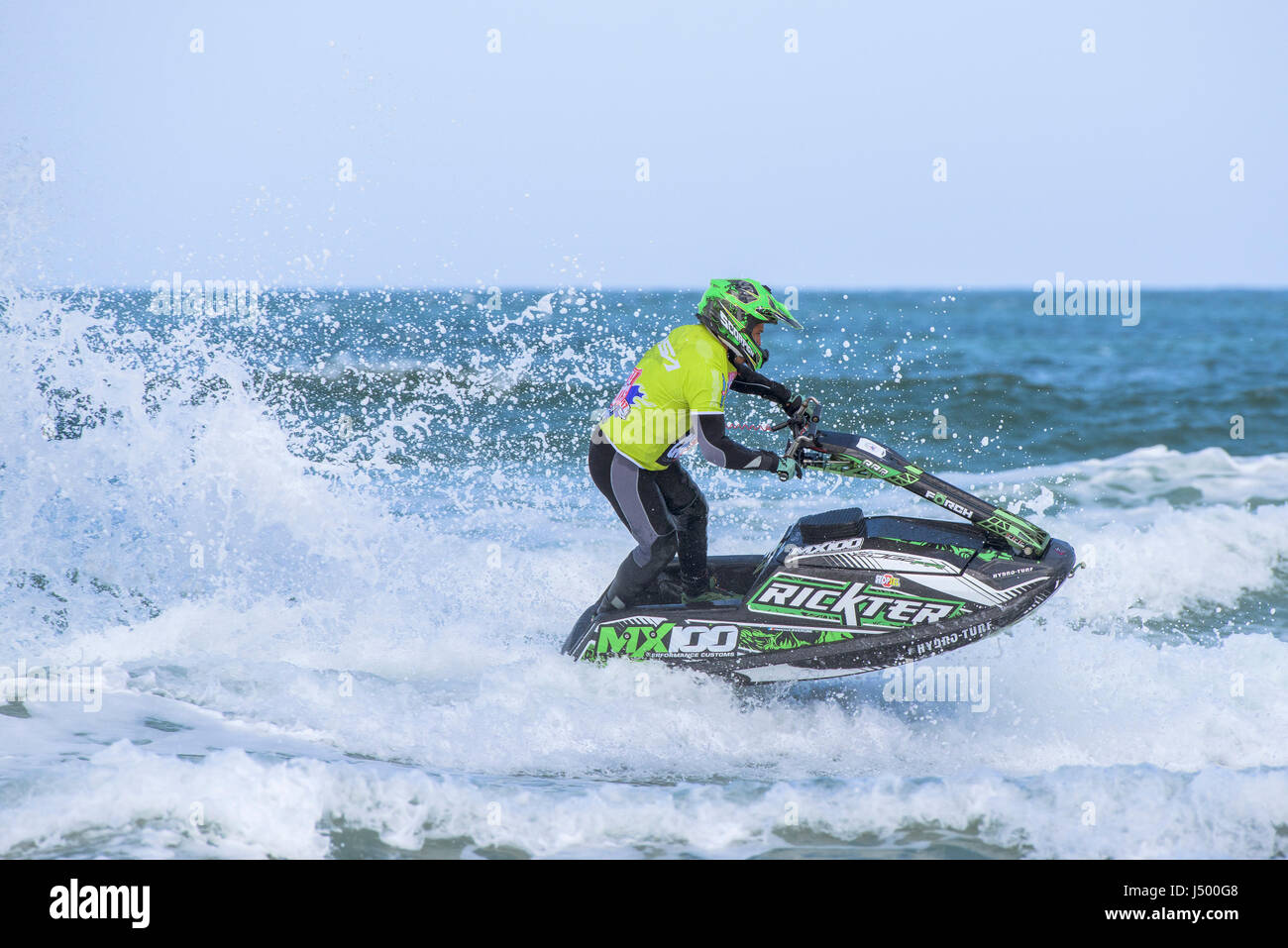 Un avenant à l'IFWA jetski Jetski Jet Ski Championnats d'action spectaculaires championnats de l'IFWA Bataille des pilotes les embruns Watersports Banque D'Images