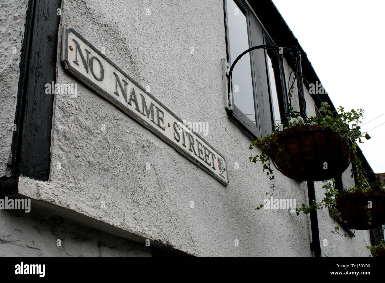 Pas de nom de rue dans la ville historique de Sandwich, dans le comté de Kent uk mai 2017 Banque D'Images