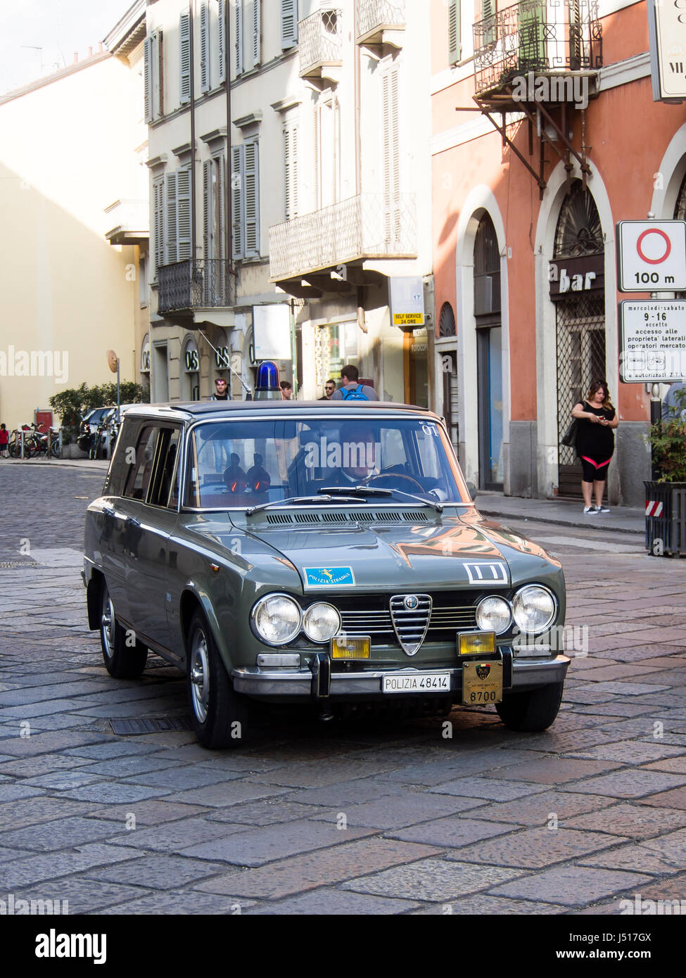 Vieux classique polizia Stradale, la patrouille de la police italienne Banque D'Images