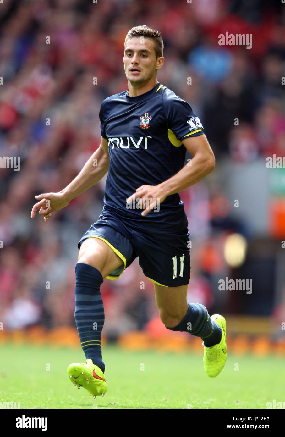 DUSAN TADIC Southampton SOUTHAMPTON FC FC ANFIELD LIVERPOOL ANGLETERRE 17 Août 2014 Banque D'Images