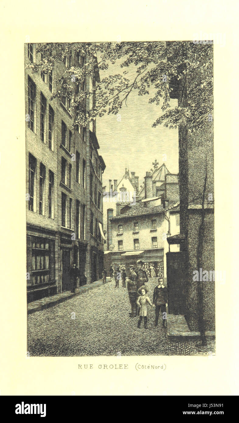 Une illustration de la page 37 du livre 'le vieux Lyon qui s'en va', avec des vues du quartier historique de Gro^le. Le texte et les gravures de Forest-Fleury documentent la vieille ville de Lyon et son importance culturelle. Banque D'Images