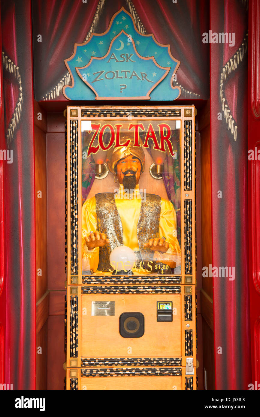 Poser Zoltar, Old Sacramento State Historic Park, Sacramento, Californie Banque D'Images