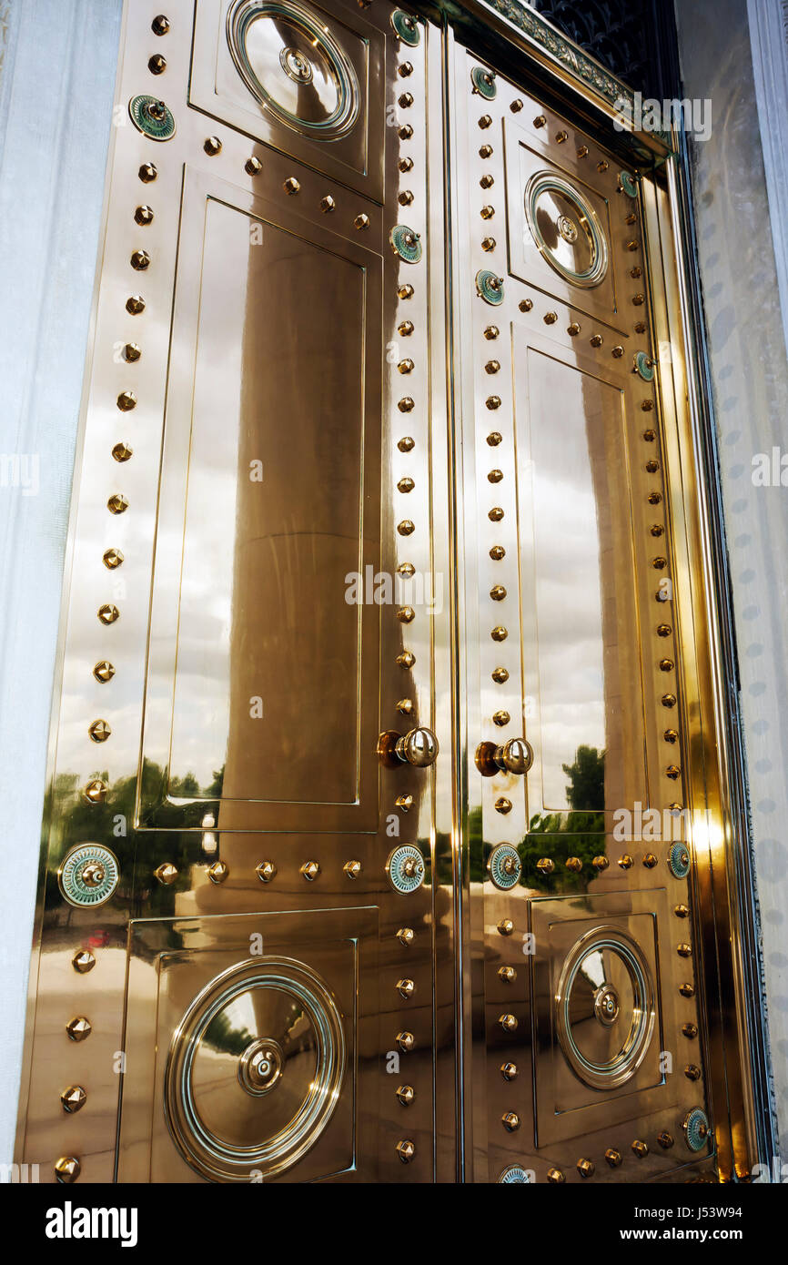 Little Rock Arkansas,State Capitol Building,Tiffany porte en bronze,métal brillant,rivets,design,artisanat,grandeur,construit 1915,style néo-classique,visito Banque D'Images