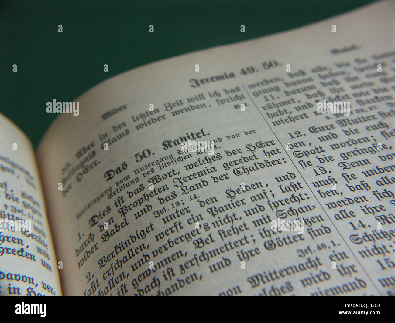 Détail,meubles,bible,livre,buchstaben deutsche schrift,jeremia Banque D'Images