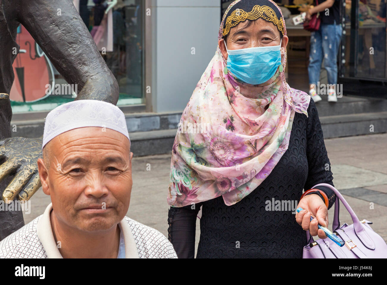 Hui ethnique couple, Yinchuan, Ningxia, Chine Banque D'Images