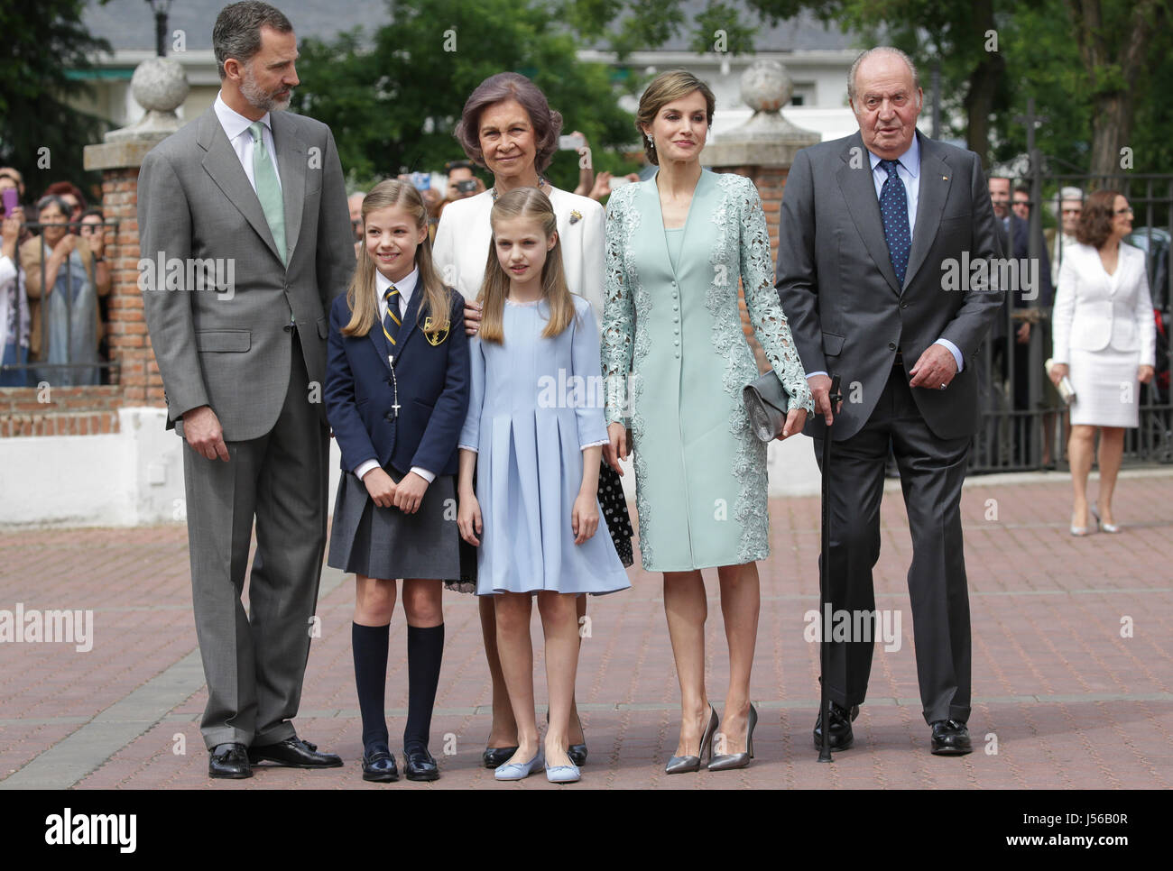 Madrid, Espagne. 17 mai, 2017. Madrid, Espagne. 17 mai, 2017.Le roi Felipe VI, Juan Carlos I, Reine Letizia et de la Reine Sofia et la Princesse Leonor durant la première communion Princesse Sofia à Madrid, Espagne, le mercredi 17 mai 2017. Gtres más información : crédit en ligne Comuniación,S.L./Alamy Live News Banque D'Images