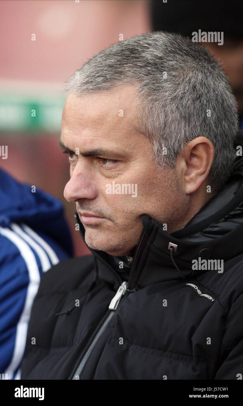 JOSE MOURINHO STOKE CITY V CHELSEA Au Britannia Stadium de Stoke-on-Trent, Angleterre 07 Décembre 2013 Banque D'Images