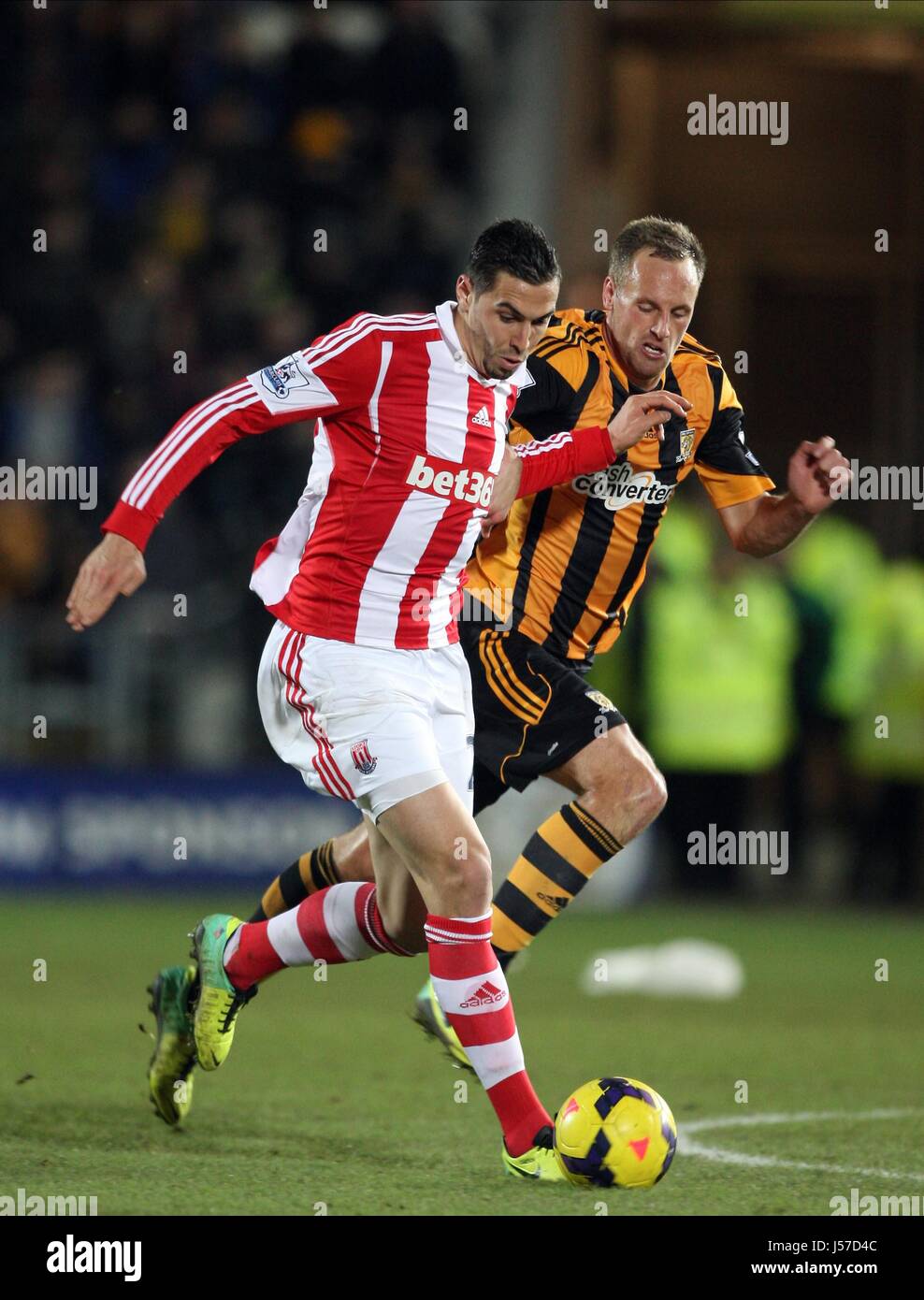 GEOFF CAMERON & CHRISTIAN AUCLAIR DAVID HULL CITY V STOKE CITY Stade KC HULL Angleterre 14 Décembre 2013 Banque D'Images