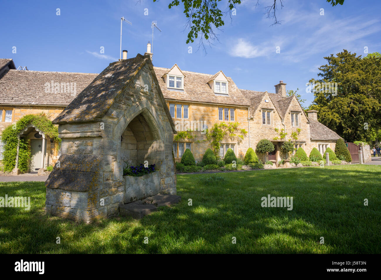 Belle vieille Cotswolds House, Lower Slaughter, Gloucestershire, Angleterre Grande-bretagne UK Site touristique du village Banque D'Images