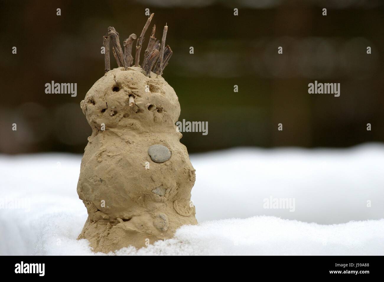 Drôle de bonhomme hiver art clay caricature lehmmann lehmgebilde winterbild la neige Banque D'Images