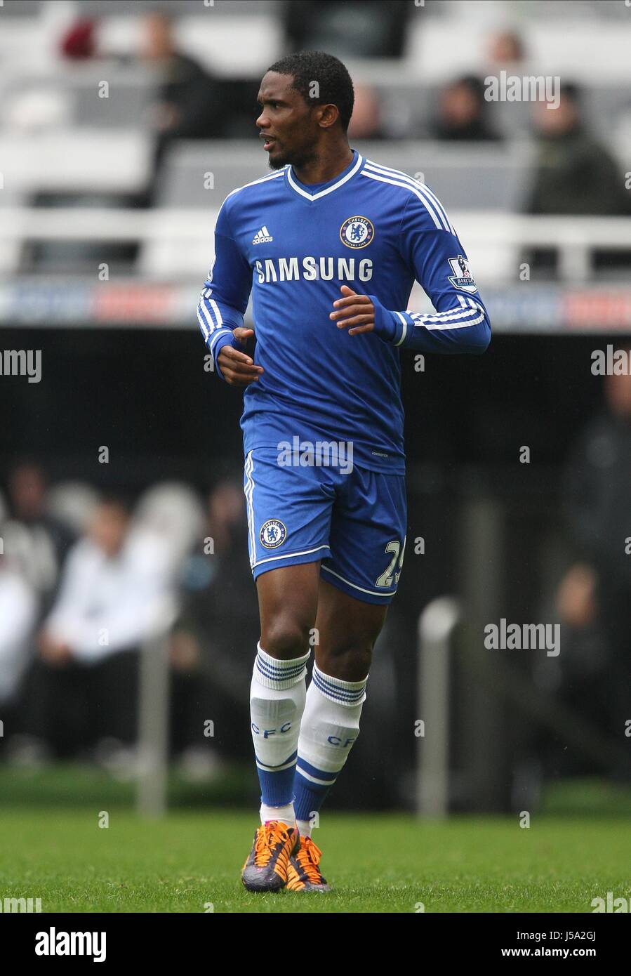 SAMUEL ETO'O Chelsea FC Chelsea FC ST JAMES PARK NEWCASTLE ANGLETERRE 02 Novembre 2013 Banque D'Images