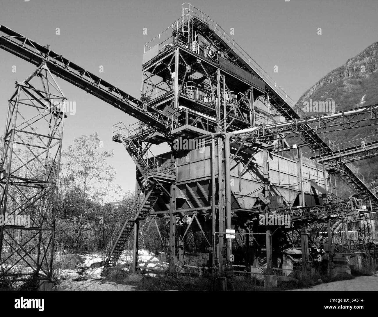 Moteur d'entraînement du moteur de l'industrie usine industriel désaffecté rouille tapis roulant grind Banque D'Images