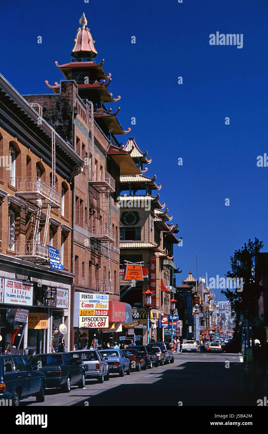 Blue Tree ville vieille ville usa california tremblement street road san Banque D'Images