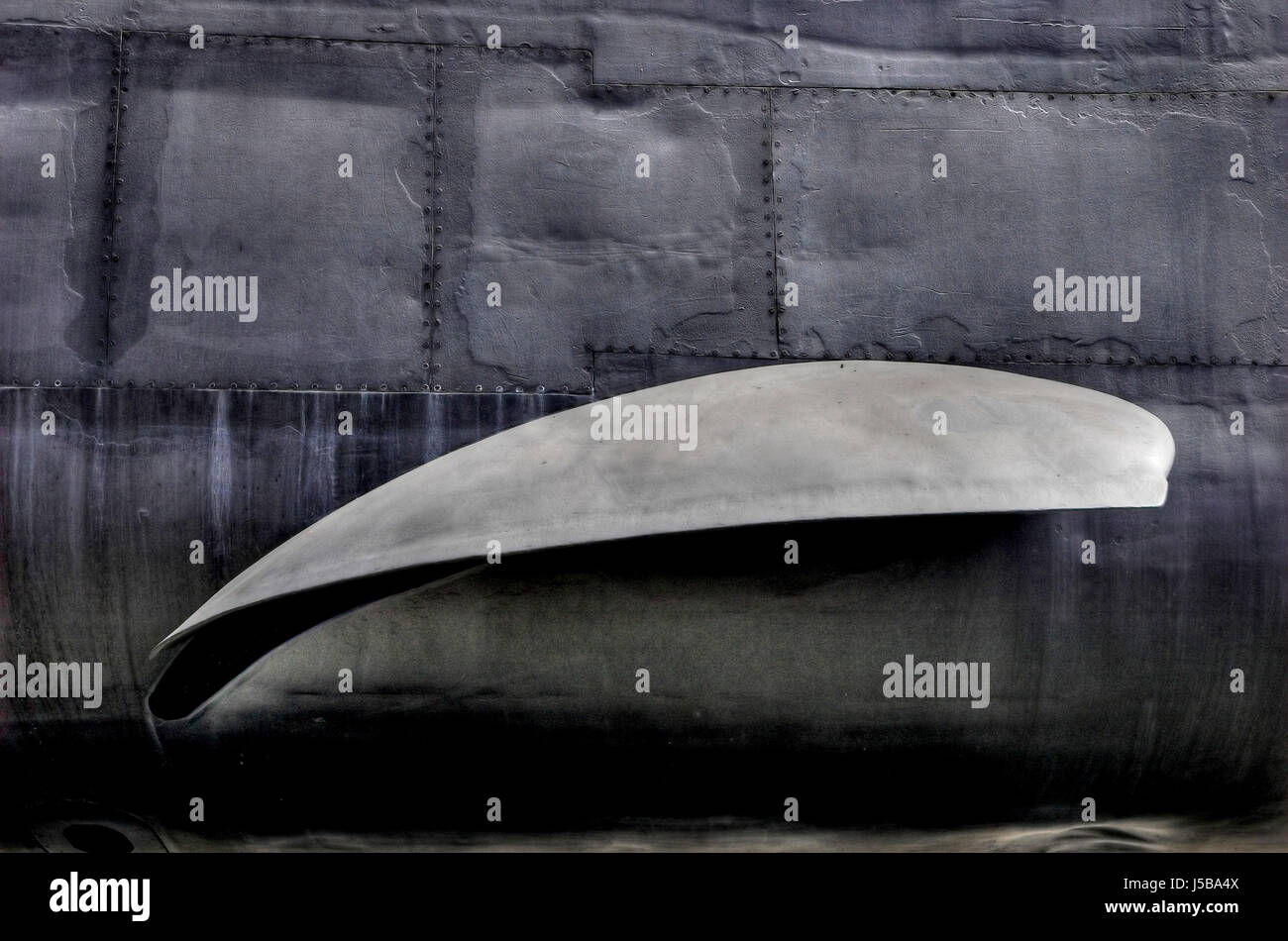 Rivet métal navigation marine marine bateau sous-marin rivetée à gris gris  Photo Stock - Alamy