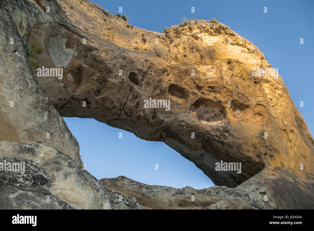 L'Œil - de mystérieux rochers en forme d'oeil, situé dans l'Est de montagnes des Balkans - Bulgarie Banque D'Images