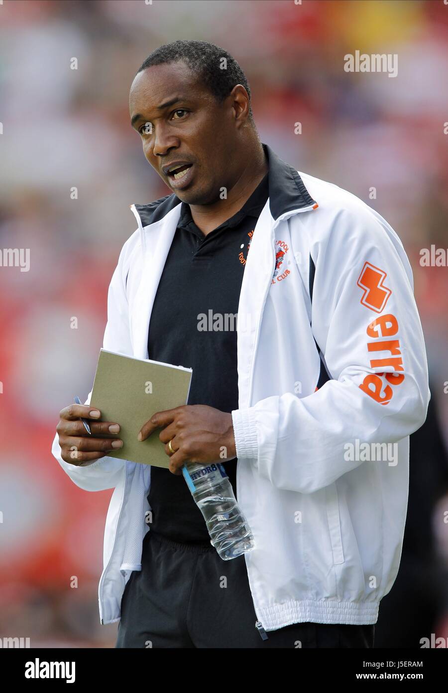 PAUL INCE BLACKPOOL FC MANAGER STADE KEEPMOAT ANGLETERRE DONCASTER 03 Août 2013 Banque D'Images