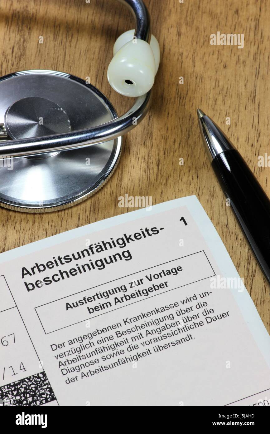 Certificat d'incapacité allemande sur le bureau Banque D'Images