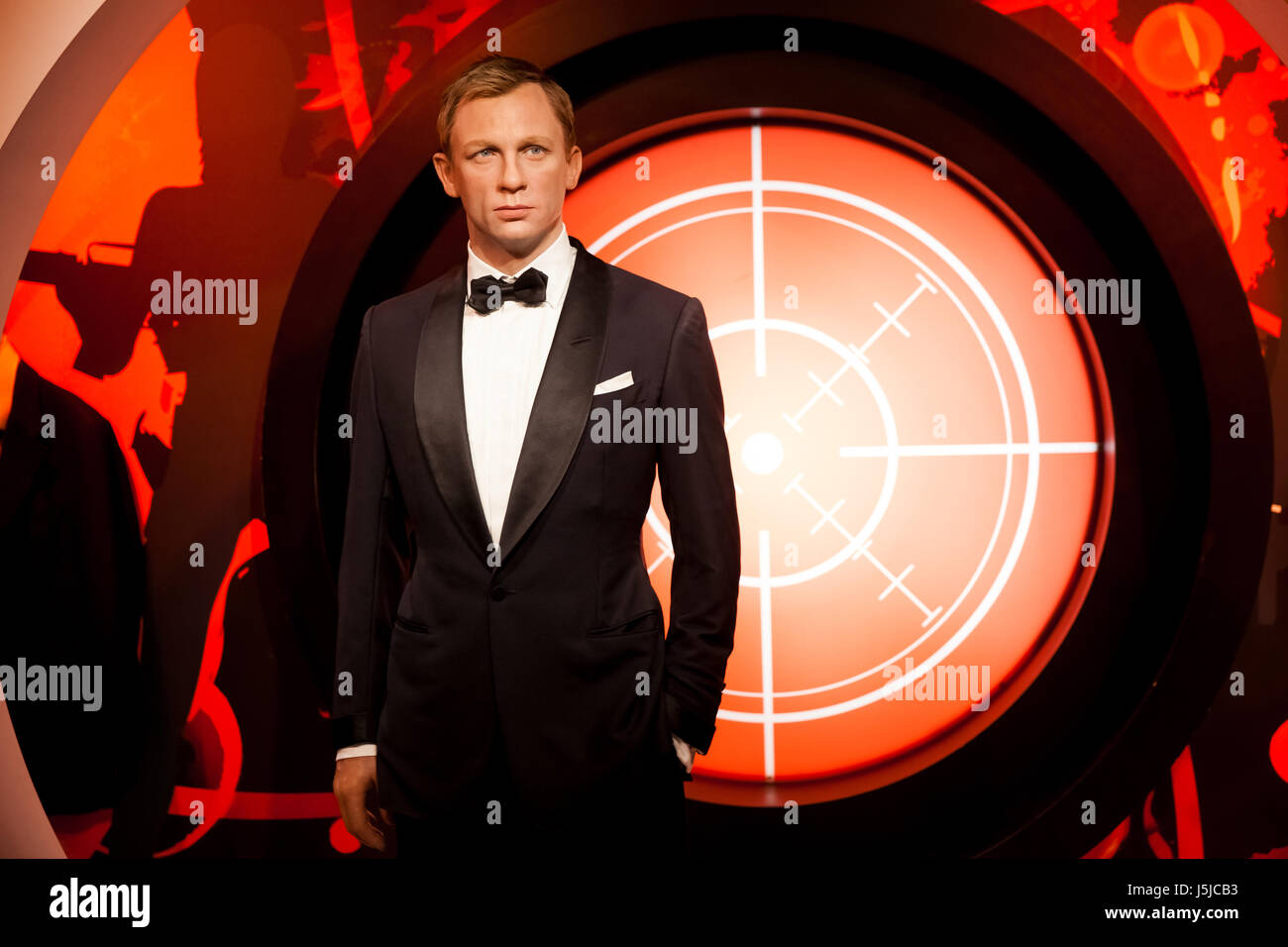 Amsterdam, Pays-Bas - Mars, 2017 : Cire figure de Daniel Craig comme agent James Bond 007 en musée de cire Madame Tussauds à Amsterdam, Pays-Bas Banque D'Images