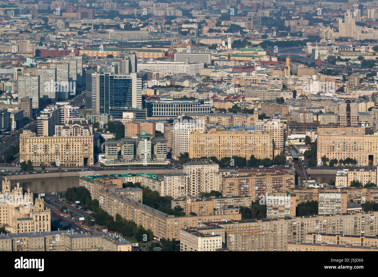 Vue aérienne de la rivière Moskva, l'ambassade britannique à Moscou et le centre de Moscou, Russie Banque D'Images