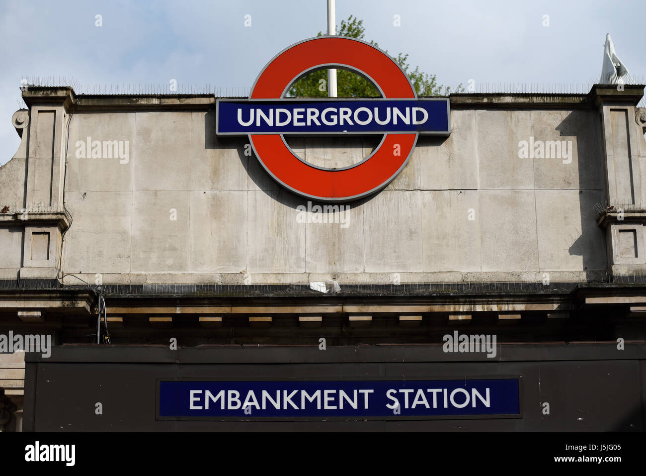 Entrée de la station de métro Embankment. Métro de Londres. Londres, Royaume-Uni Banque D'Images