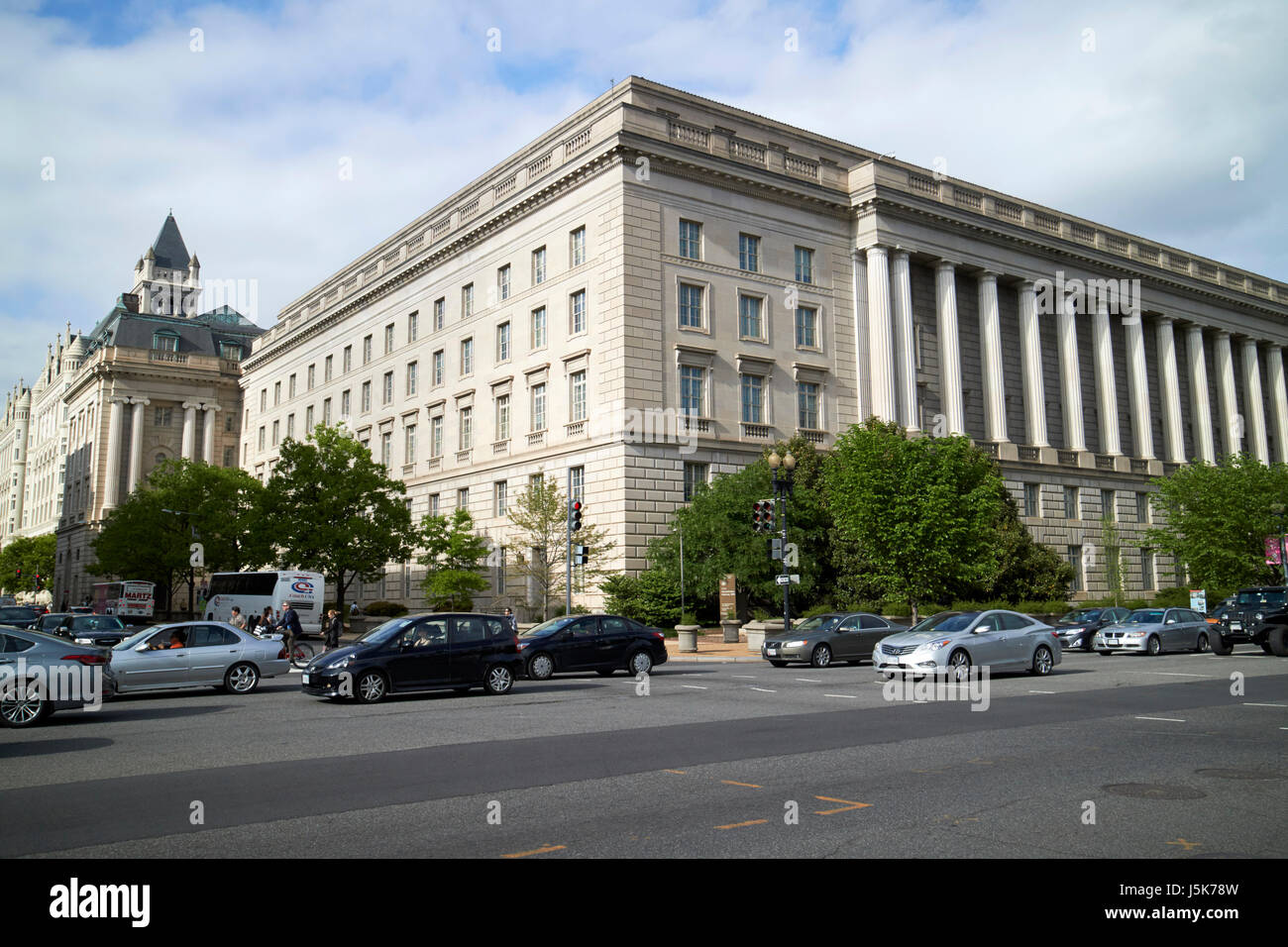 1111 Constitution Avenue département du Trésor et l'Internal Revenue Service building Washington DC USA Banque D'Images