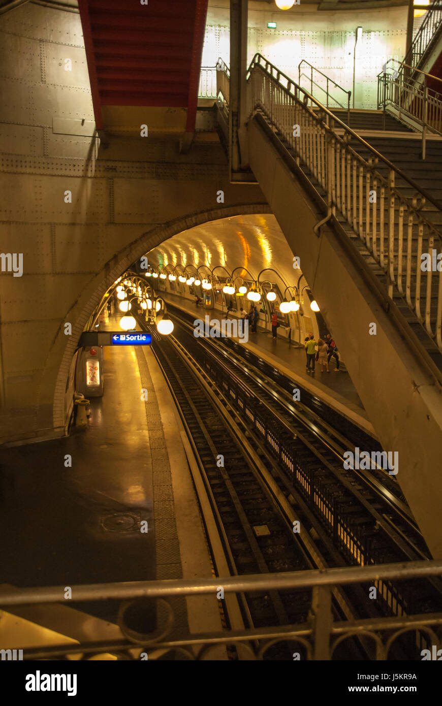 L'une des plus anciennes stations de métro à Paris, métro Banque D'Images