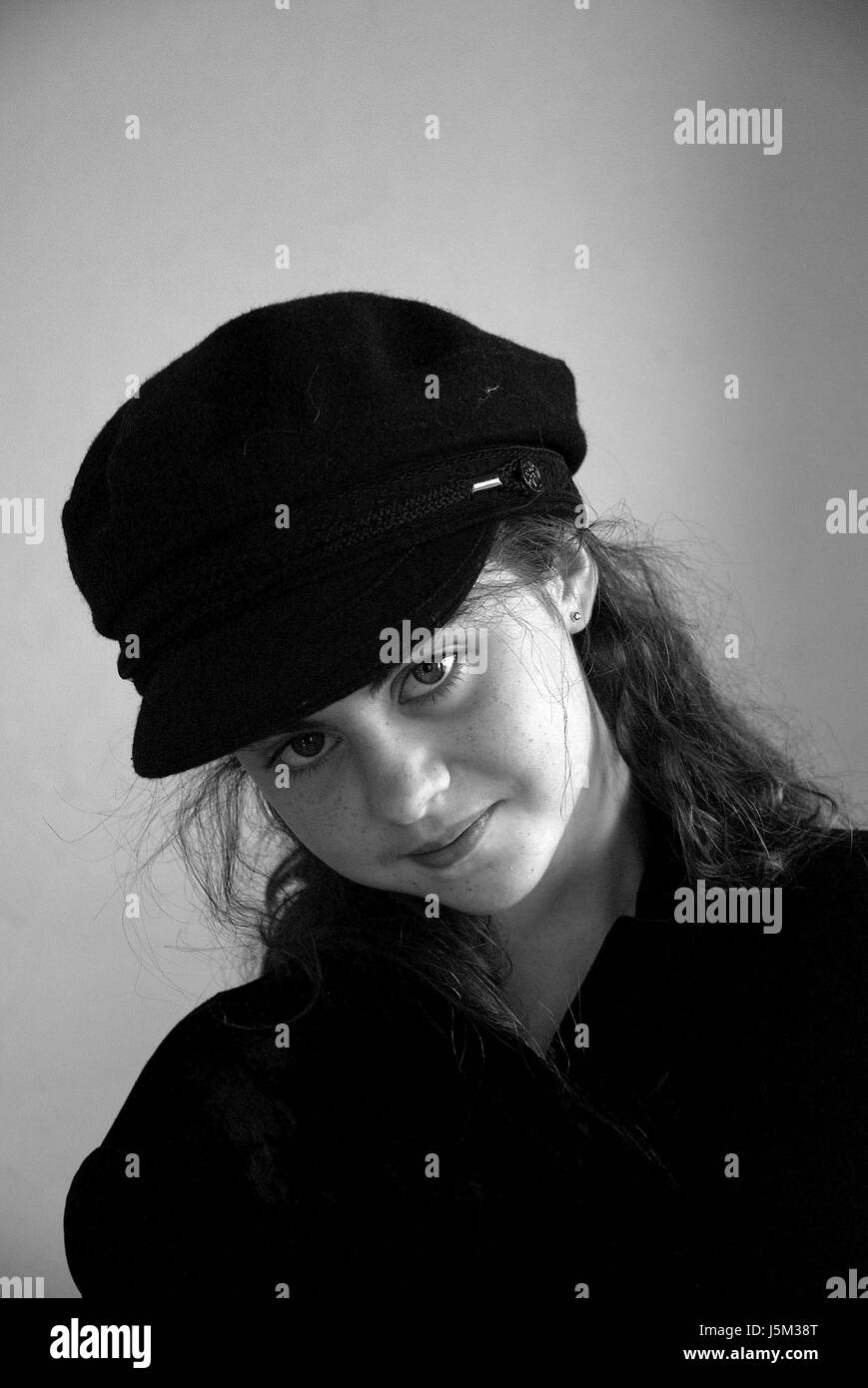 Shine brille sereine lumière lucent sauvages lumineux portrait chapeau noir bw Banque D'Images