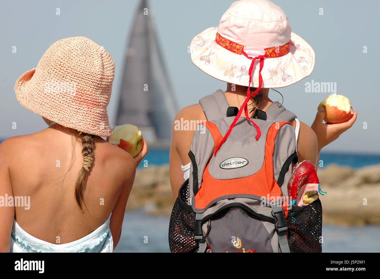 Fuseaux collation dents peu randonnée pédestre randonnée Randonnée hat poils peau fruits rock Banque D'Images