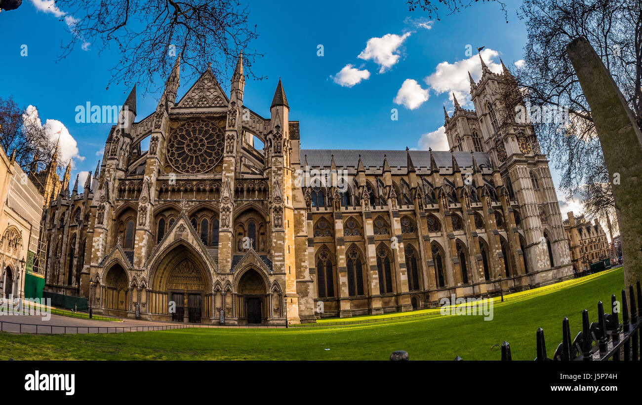 Fish Eye View de la façade est de l'abbaye de Westminster à Londres Banque D'Images