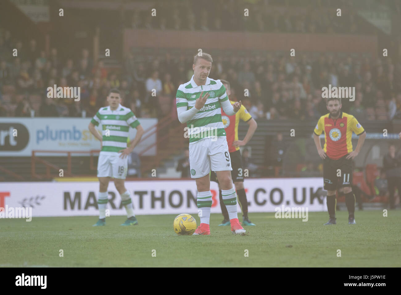 Glasgow, Scotland, UK 18 mai 2017, Partick Thistle v Celtic, Firhill Stadium, SPFL match 5-0. Scottish Premiership Partick Thistle vs Celtic 7:45pm jeudi 18 mai Firhill Stadium (Att : 7847) Banque D'Images