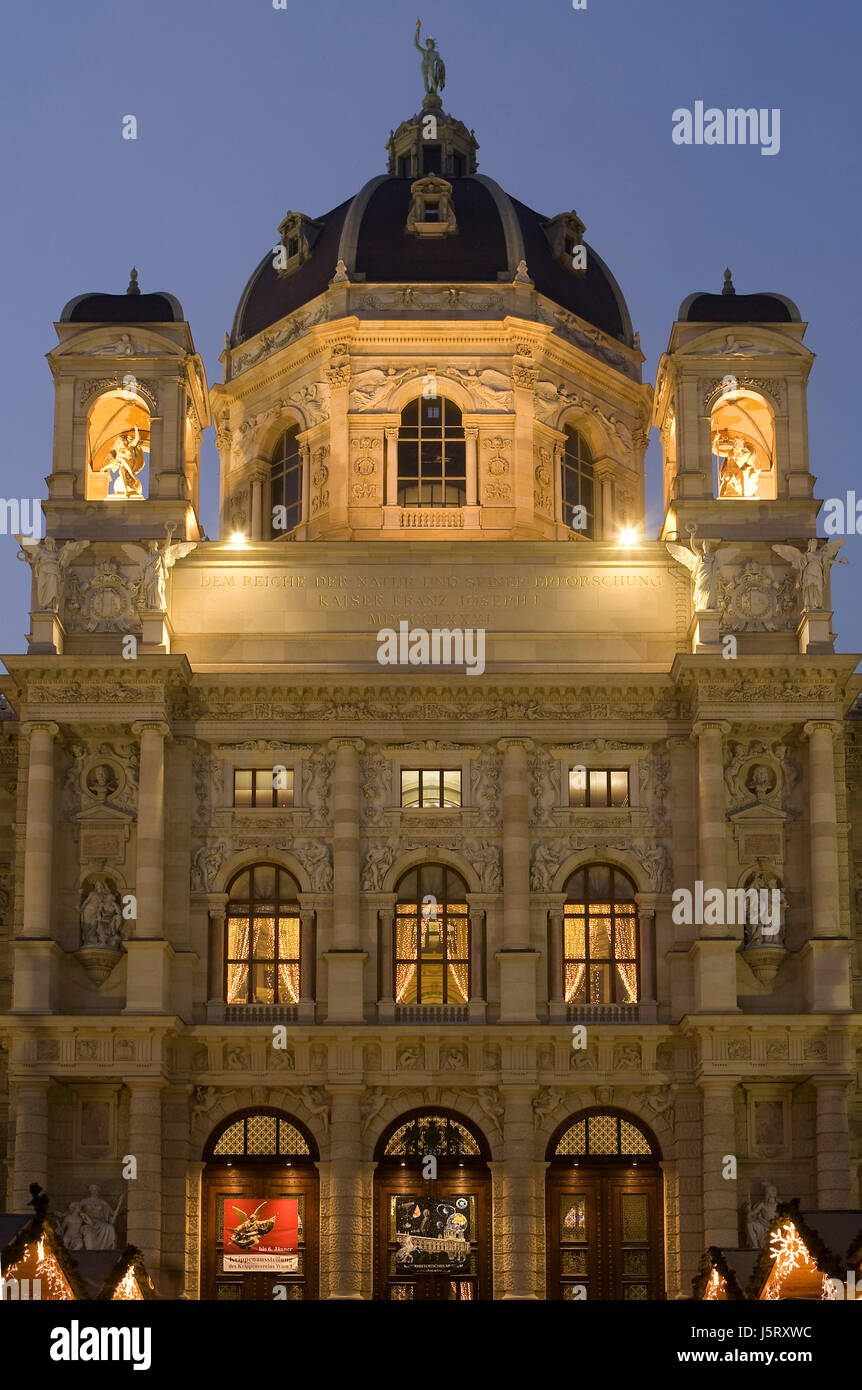 Shine brille sereine lumière lucent monument historique lumineux nuit Banque D'Images