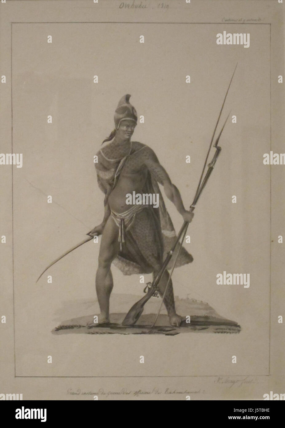 Le « costume de guerrier complet des officiers de Kamehameha » de Jacques Arago représente la tenue militaire traditionnelle portée par les officiers hawaïens pendant le règne du roi Kamehameha. Le travail d'Arago capture les détails complexes de la tenue, qui comprend divers éléments de la culture guerrière hawaïenne. Banque D'Images