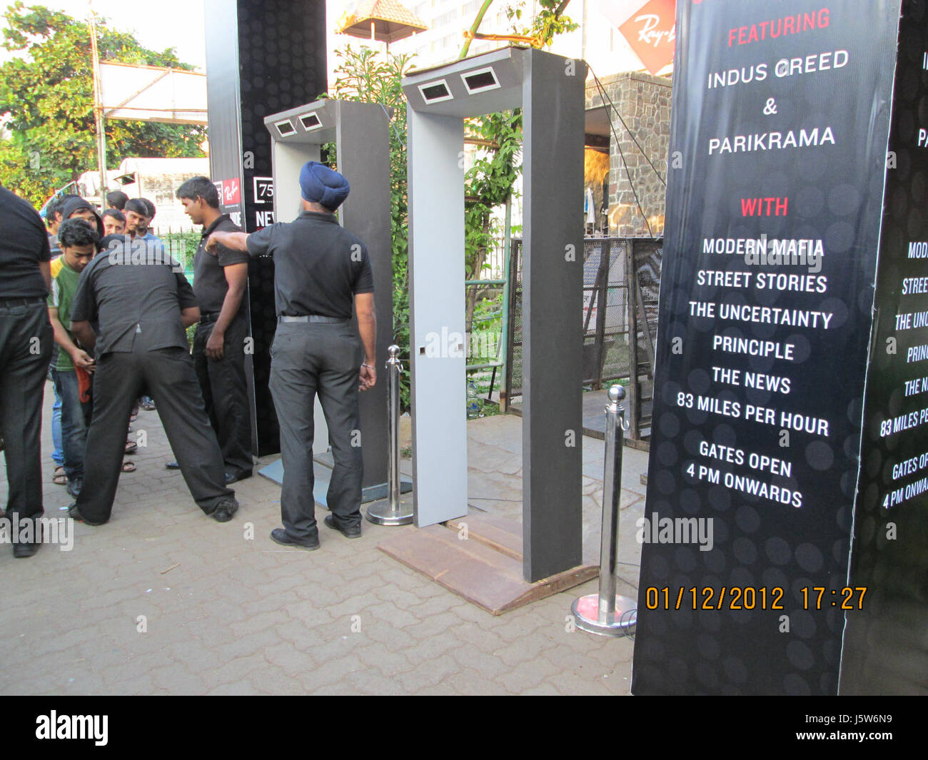 "Ray-bans Ne cachez jamais la musique des sons concert à l 'amphithéâtre de Bandra. Banque D'Images