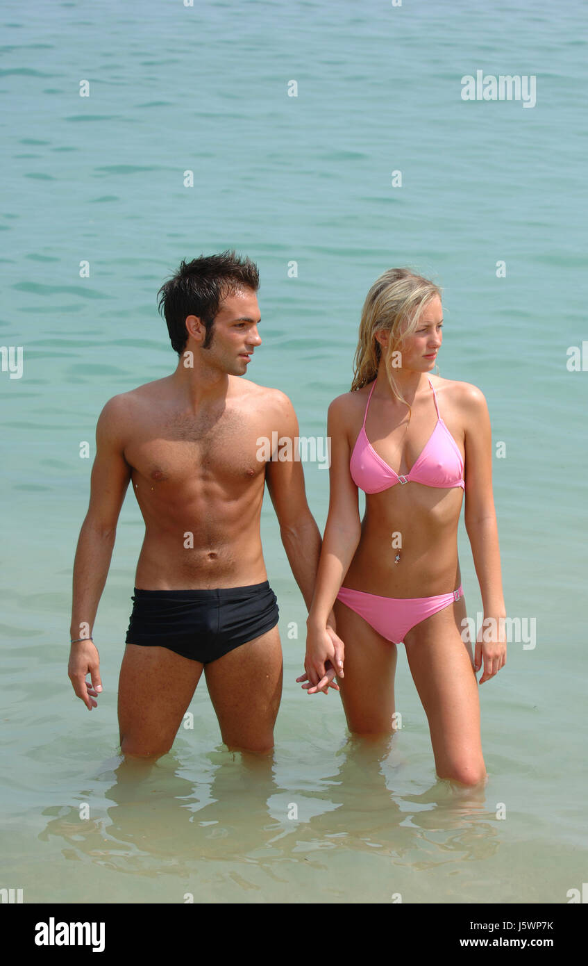 Fille Bikini érotique pour homme femme belle belle dame blonde visage  beauteously Photo Stock - Alamy