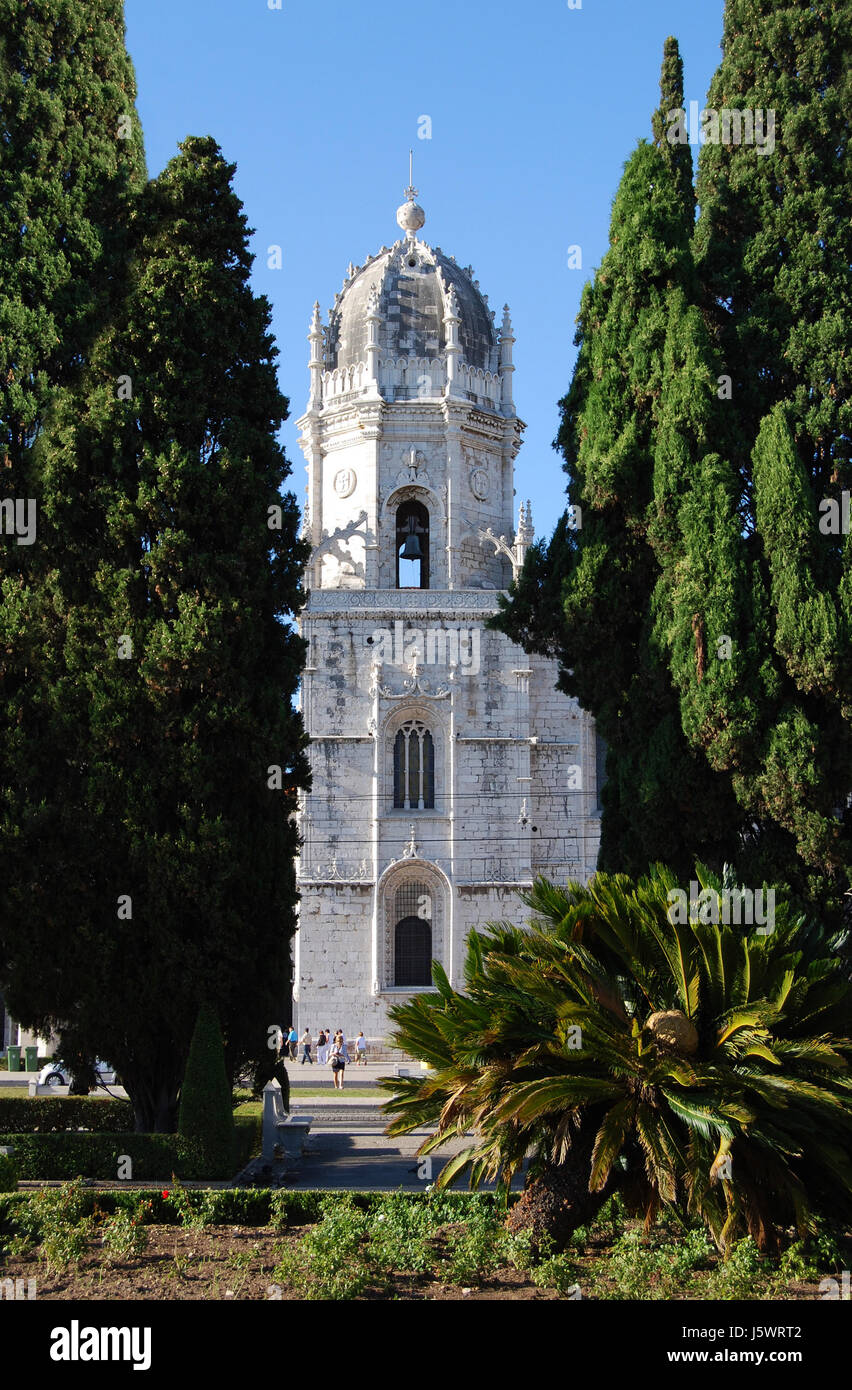 Clocher couvent monastère Lisbonne tour gothique de l'arbre arbres décoration dome parc Banque D'Images
