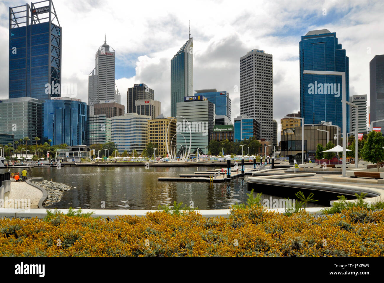 La ville de Perth vu de l'Elizabeth Quay. Banque D'Images