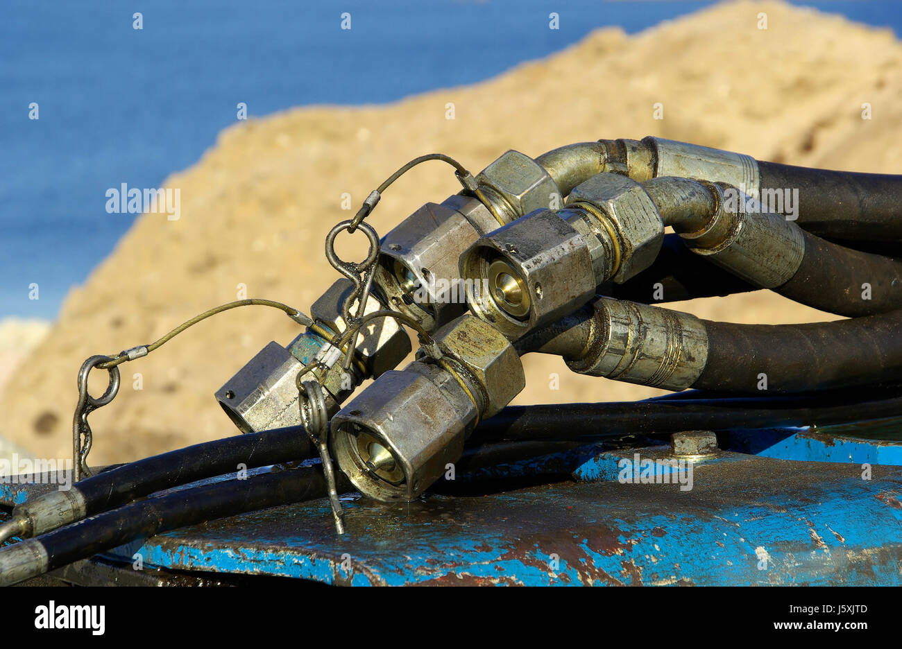 Moteur d'entraînement du moteur le câble flexible hydraulique pneumatique courant blue Banque D'Images