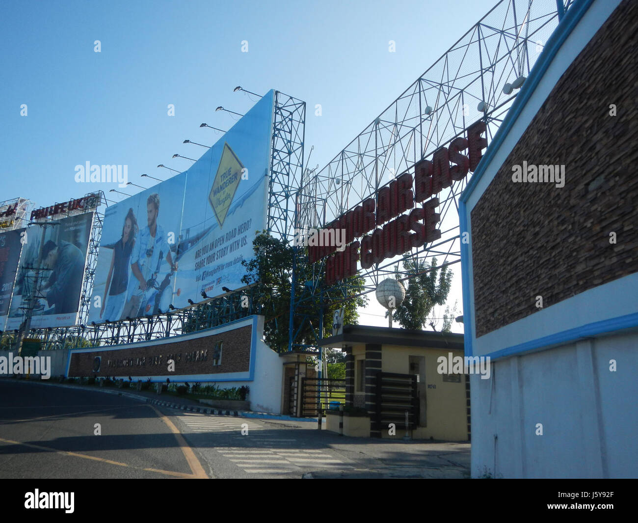 04273 South Luzon Expressway échange vente Metro Manila Makati City Manila 17 Skyway Banque D'Images