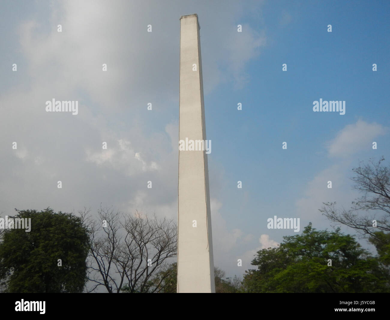 Cette image fait référence à la région de Santa Mesa à Manille, qui abrite l'Université polytechnique des Philippines (PUP). L'emplacement est un centre éducatif important et un élément clé de l'histoire de la ville. Banque D'Images
