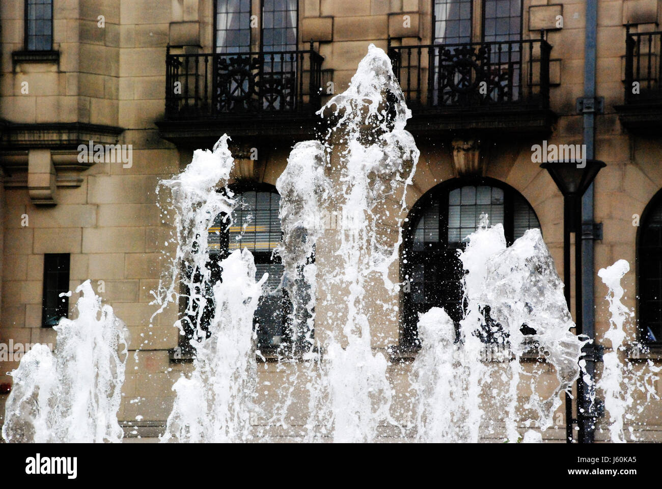 Accostage dapper jolie plus jolie jolie jolie ravissante fontaines splash Banque D'Images