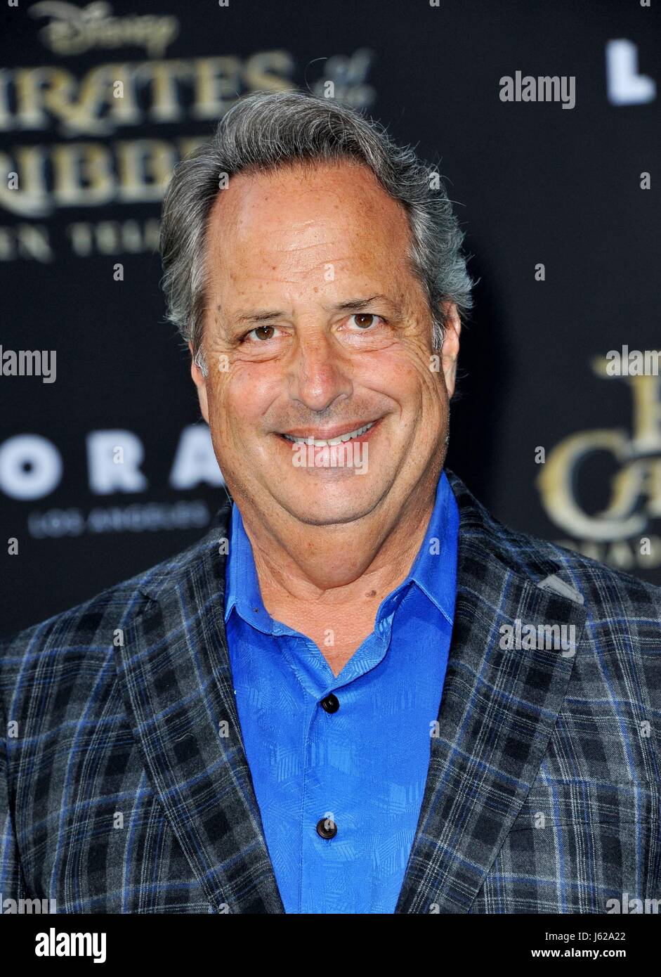 Los Angeles, CA, USA. 18 mai, 2017. Jon Lovitz aux arrivées pour PIRATES DES CARAÏBES : Dead Men TELL NO TALES Premiere, le Kodak Theater à Hollywood et Highland Center, Los Angeles, CA, 18 mai 2017. Credit : Elizabeth Goodenough/Everett Collection/Alamy Live News Banque D'Images