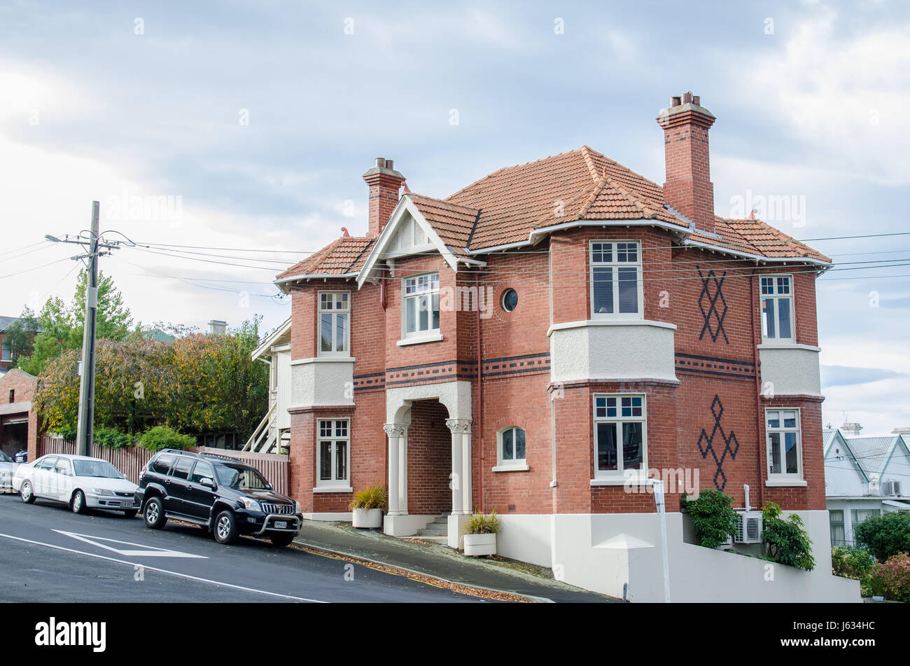 Dunedin, Nouvelle-Zélande - Mai 2,2016 : Styles d'architecture résidentielle dans la ville de Dunedin en Nouvelle-Zélande. Banque D'Images
